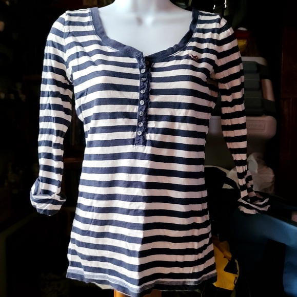 Hollister 1992 blue&white stripped long cuff sleeve lace front button shirt szS - Picture 4 of 7